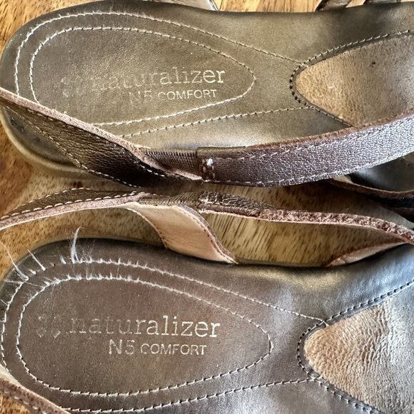 Bronze Naturalizer Leather Sandals - Picture 4 of 6